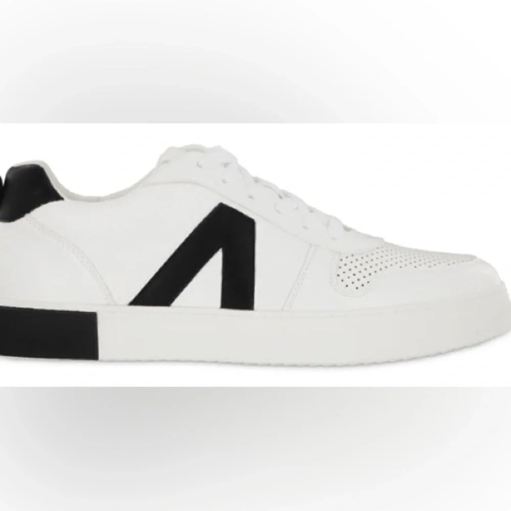 Strauss + Ramm THE COURT - WHITE BLACK